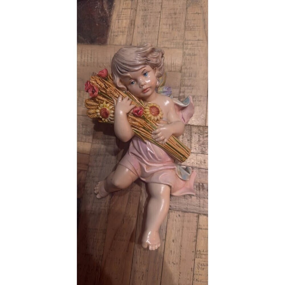 🌻Vtg Fontanini Depose Italy cherub/angel figurine, part of the “Four Seasons"